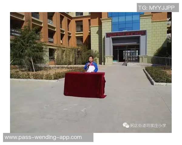 温州大学足球队奋勇拼搏展现青春风采助力校园文化建设